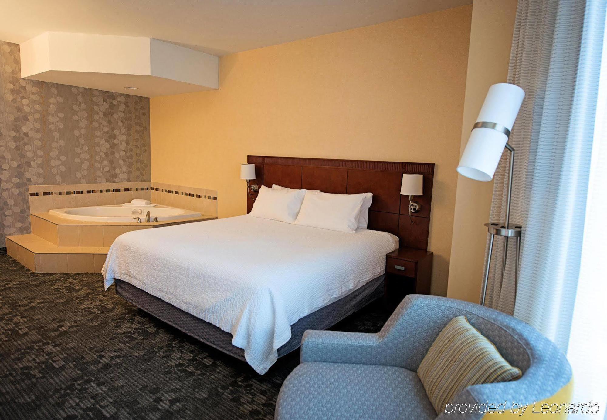 Hotel Courtyard By Marriott Halifax Downtown Esterno foto